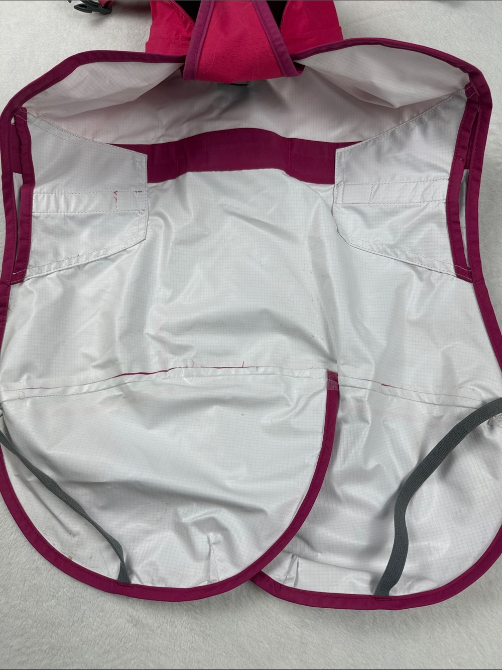 Ruffwear Sun Shower Dog Raincoat in Hibiscus Pink Two-Tone Pink Dog Rain Jacket - Picture 5 of 6
